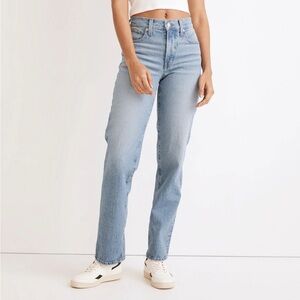 Madewell The Mid-Rise Perfect Vintage Straight Jeans, size 24.